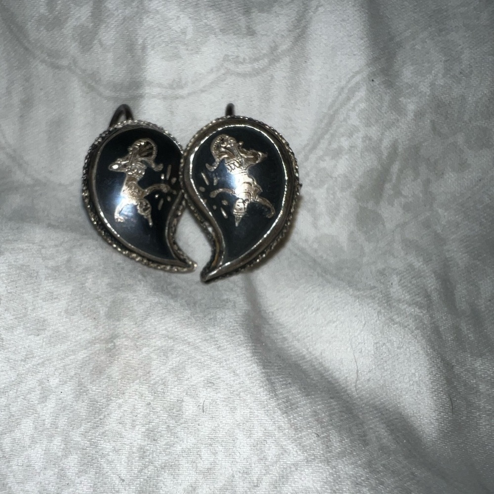 Vintage Siam sterling screws back earrings